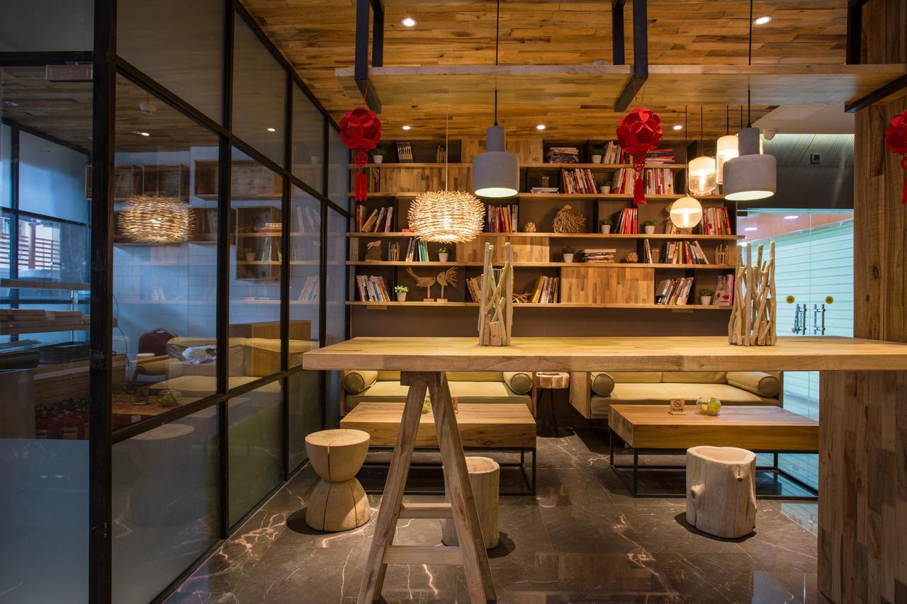 Yat House Hotel Guangzhou Bagian luar foto