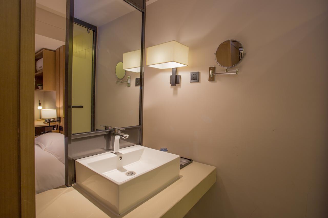Yat House Hotel Guangzhou Bagian luar foto