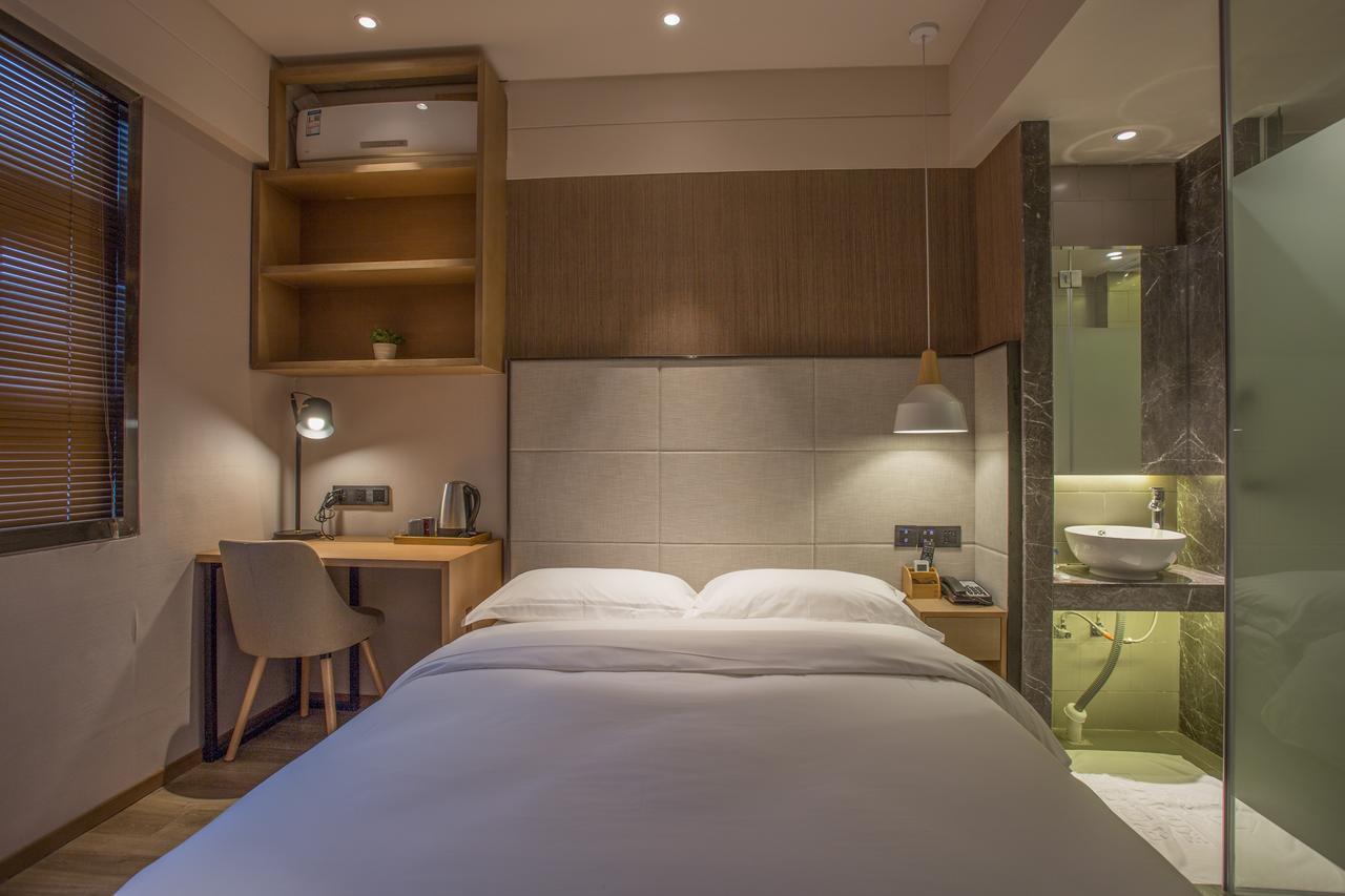 Yat House Hotel Guangzhou Bagian luar foto