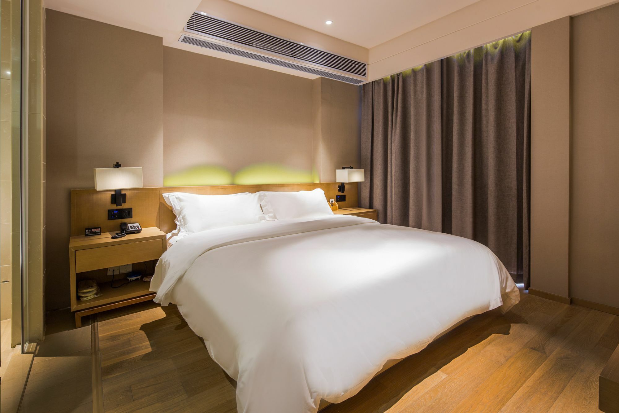 Yat House Hotel Guangzhou Bagian luar foto